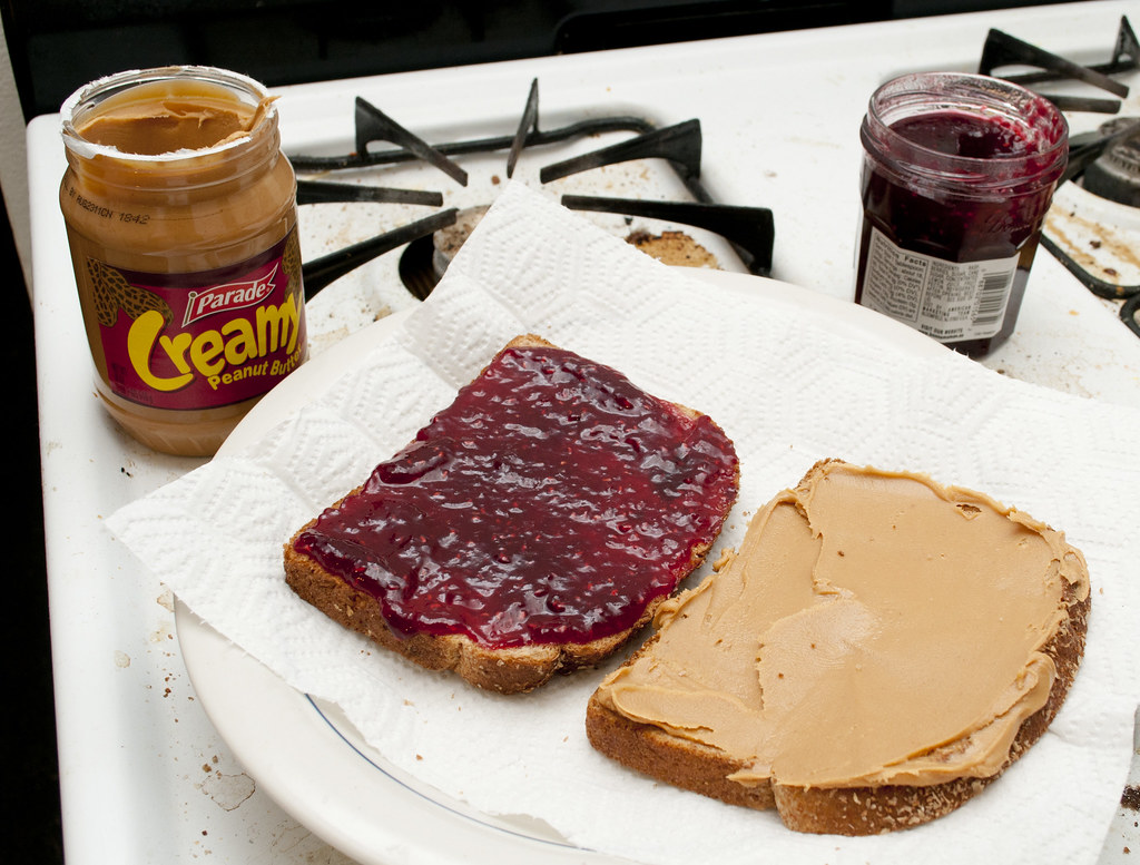 Judge Confronts Single Mom for Making a PB&J in Court: ‘You’re Clearly Disrespecting This Hearing’
