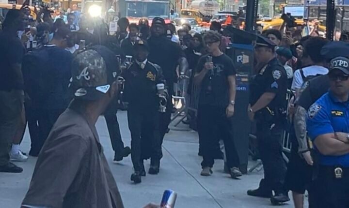 Kai Cenat walking toward the venue during Streamer University auditions in New York in 2026
