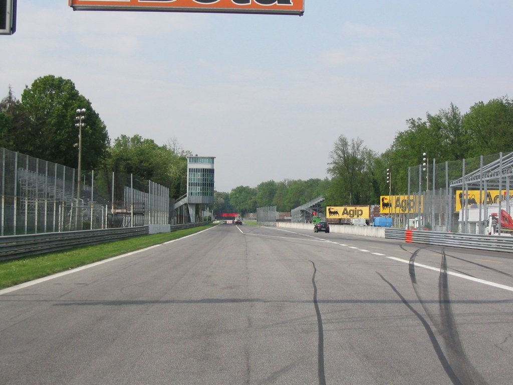 Monza circuit main straight, site of the 2026 Italian Grand Prix win