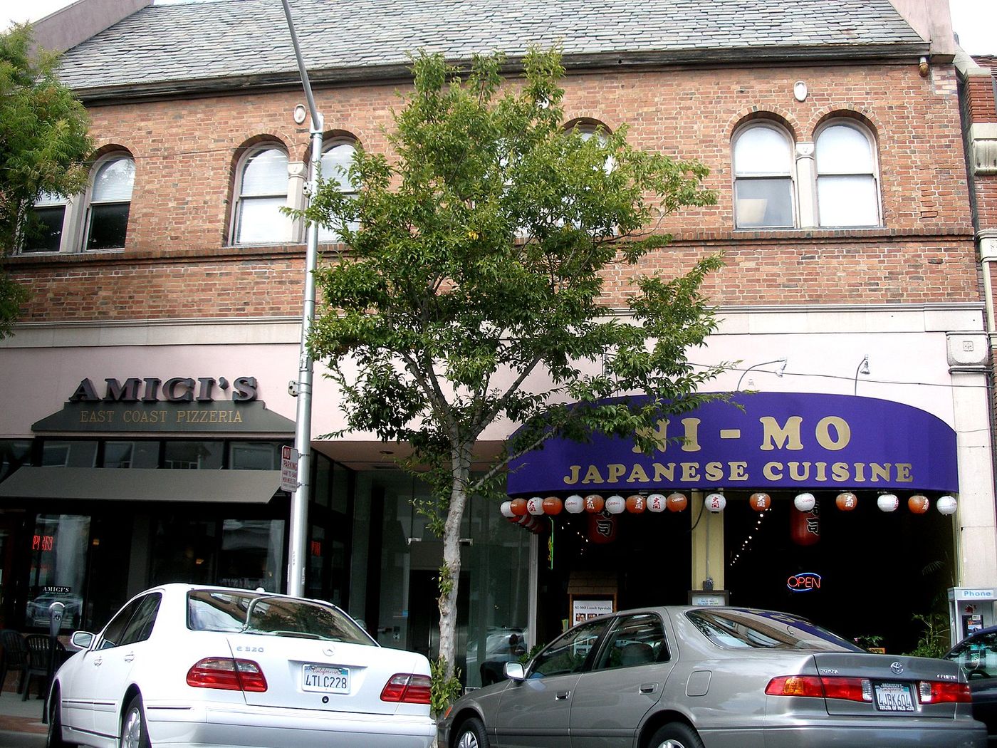 Former YouTube headquarters above restaurants in San Mateo, California, photographed in October 2006