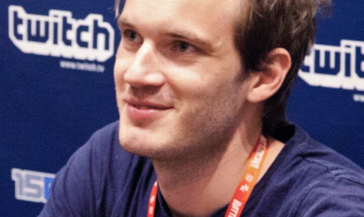PewDiePie Ajax AI model article with PewDiePie at PAX Prime 2015